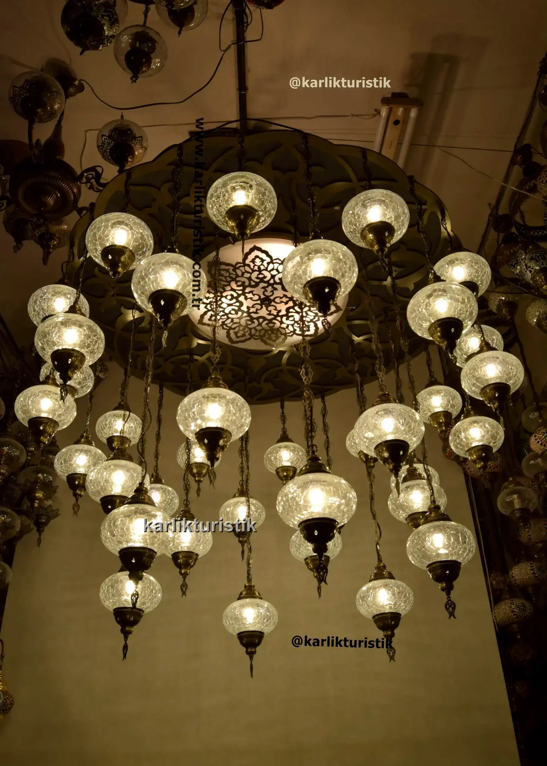 Karlık Turistik 2 Ekstra Büyük Şeffaf Çatlak Cam Avize - 34 Küreli Kristal Işıltılı Grand Serisi