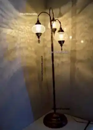 Dekoratif Aydınlatma Çözümü Doğal Işığın Büyüsü Vintage Tarz Osmanlı Çatlak Camlı  Lambader
